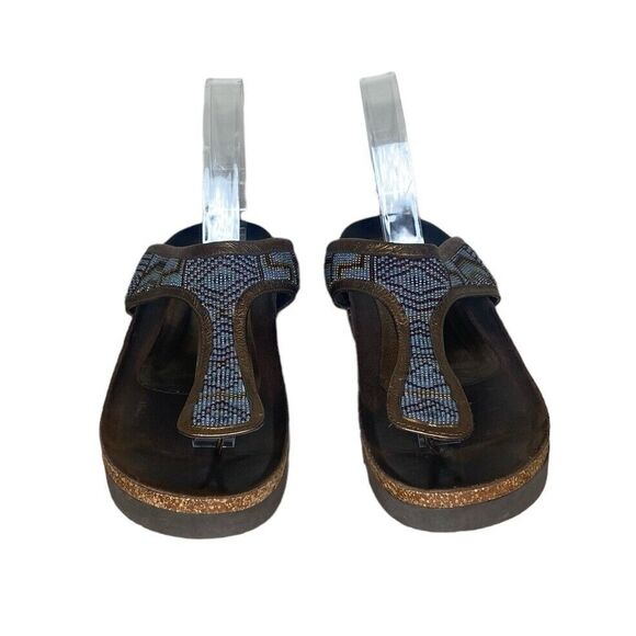 Donald J. Pliner Wedge Sandals Size 8 Penny Blue Beaded Leather Thong T Strap - Picture 2 of 13